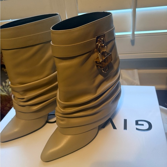 Givenchy Women's Beige Sheep Leather Stiletto Boots 95MM heel NWT - Picture 11 of 13